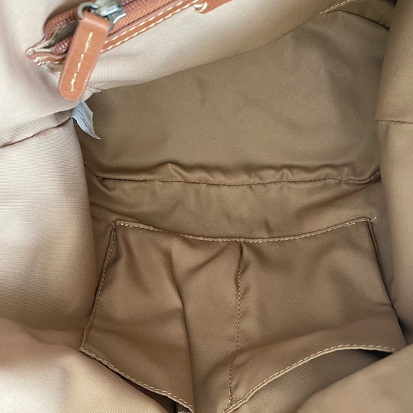 NWT Faye leather tote - Picture 4 of 7